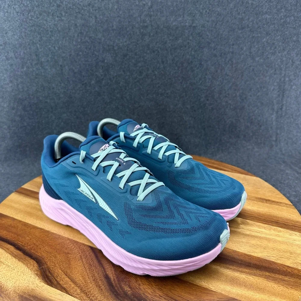 Altra Womens Rivera 4 AL0A85P9006 Navy Pink Running Shoes Womens 10 Worn Once